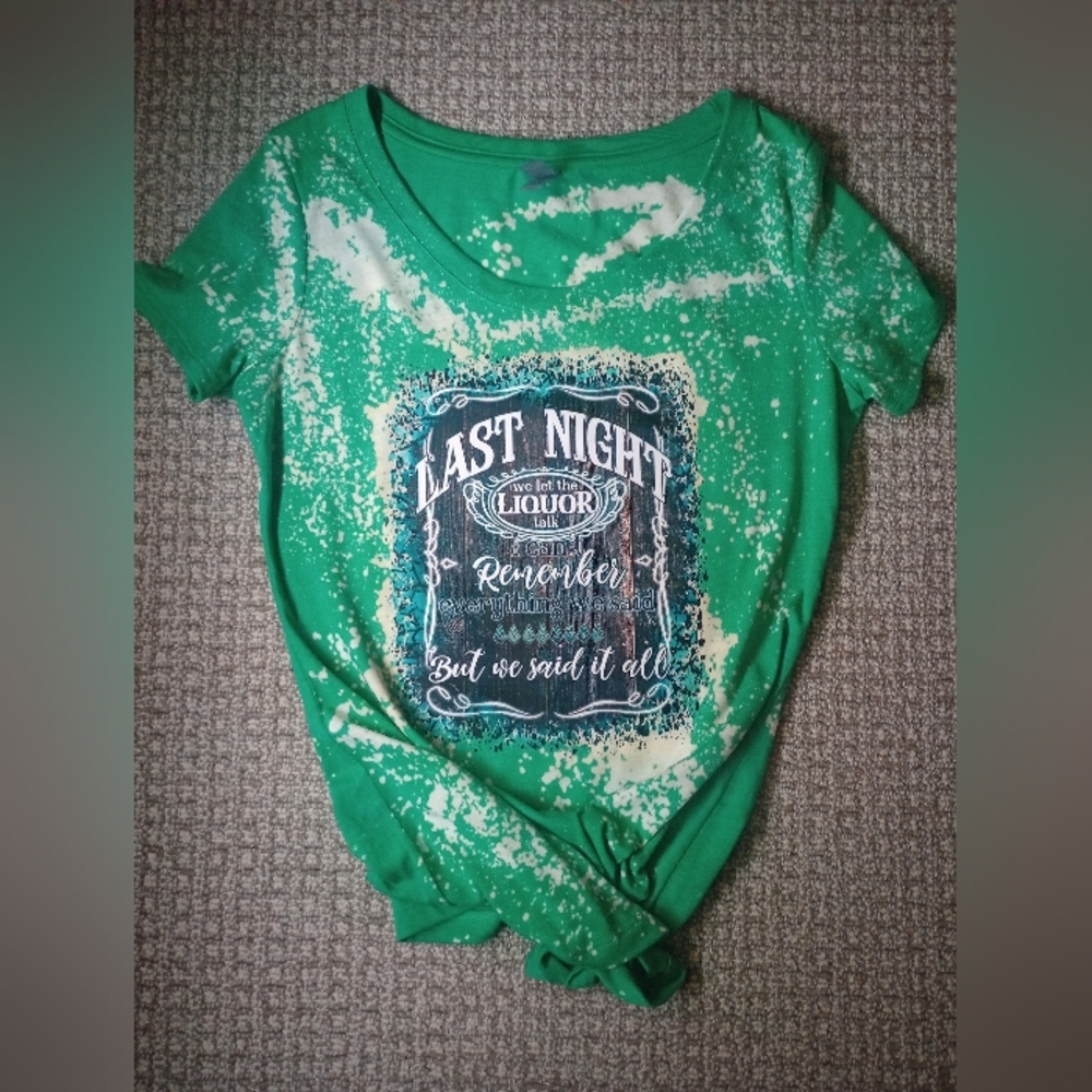 Handmade women's bleached tshirt